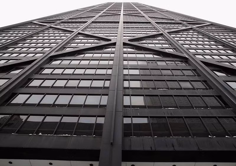 Thang máy rơi tự do 84 tầng, 6 người thoát chết kỳ diệu - ảnh 1