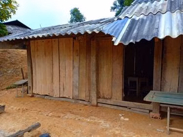 Khu nhà ở của thầy cô giáo điểm trường Suối Ủn (Trường Tiểu học Tây Tiến)