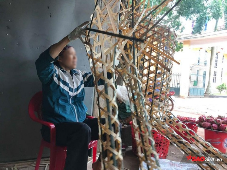 7 năm sau thảm án, mẹ Lê Văn Luyện: "Vợ chồng tôi phải gắng làm để trả nợ đời cho con"