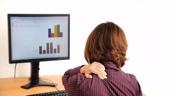 co the co dau hieu nay, chi em den vien ngay keo mat mang - 3