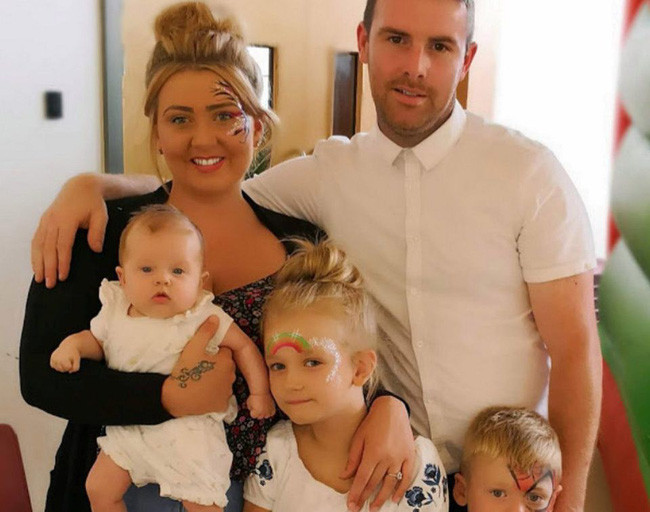 Con gái sơ sinh qua đời đột ngột chỉ sau một tiếng đồng hồ chụp ảnh với gia đình, người mẹ sợ hãi lên tiếng cảnh báo khi biết sự thật đằng sau - Ảnh 1. Con gái sơ sinh qua đời đột ngột chỉ sau một tiếng đồng hồ chụp ảnh với gia đình, người mẹ sợ hãi lên tiếng cảnh báo khi biết sự thật đằng sau - Ảnh 1.