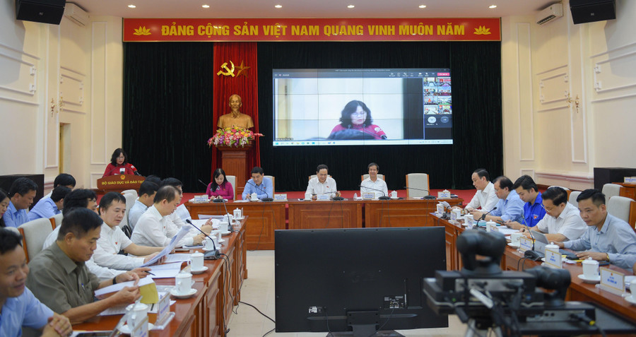 Hội nghị “Đẩy mạnh công tác xây dựng văn hóa học đường”.