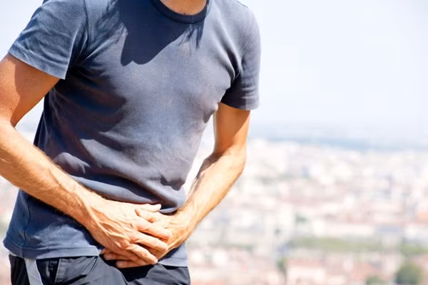 5 dấu hiệu ung thư sớm thường bị quý ông bỏ qua: Phát hiện muộn có thể không còn cơ hội-4