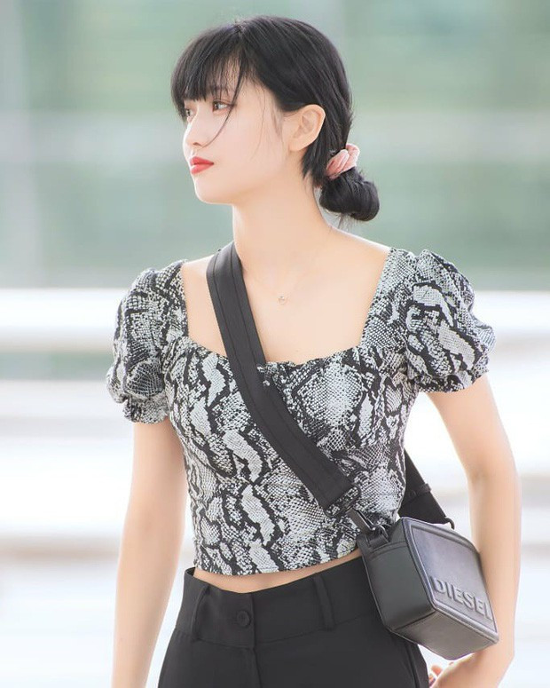 Bình thường là thế nhưng tóc búi thấp lại đang được idol Hàn sủng nịnh, càng ngắm càng sang - Ảnh 13.