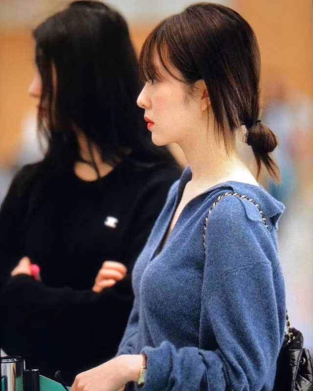 Bình thường là thế nhưng tóc búi thấp lại đang được idol Hàn sủng nịnh, càng ngắm càng sang - Ảnh 8.