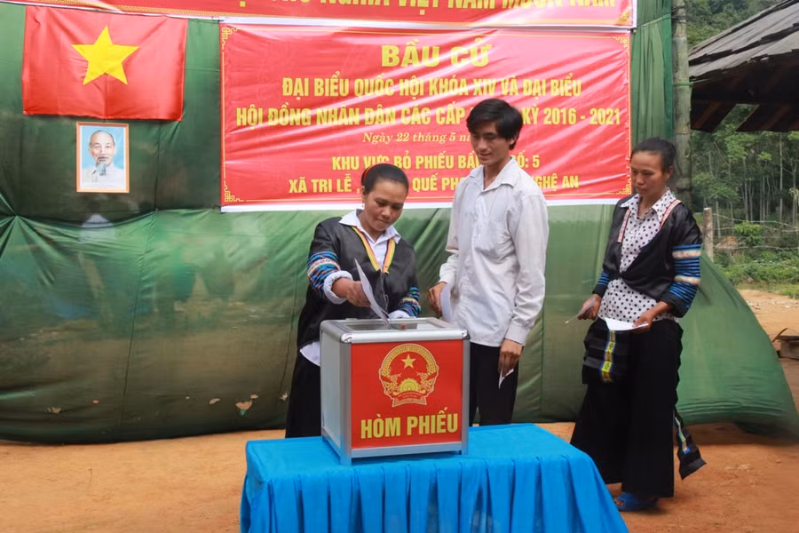 Bản làng vùng cao rộn ràng ngày bầu cử sớm