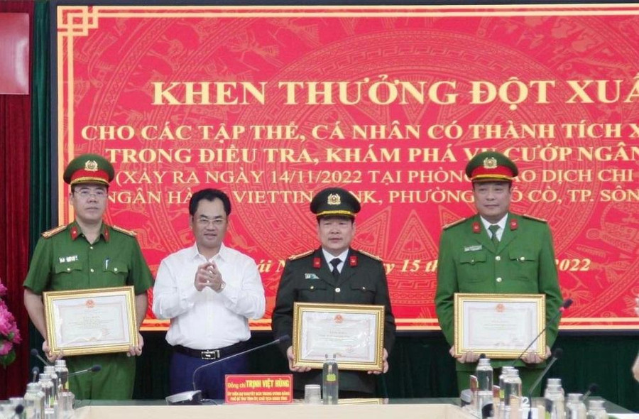 Khen thưởng đột xuất thành tích phá án của Công an Thái Nguyên