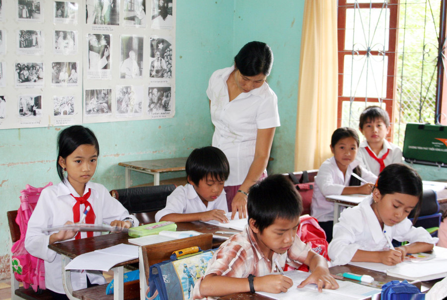 Cần đáp ứng yêu cầu cơ bản về hạ tầng đảm bảo cho việc dạy và học Ngoại ngữ. Ảnh: Như Hùng Cần đáp ứng yêu cầu cơ bản về hạ tầng đảm bảo cho việc dạy và học Ngoại ngữ. Ảnh: Như Hùng