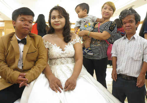 Ngọc cho biết, hiện cô đang theo đuổi việc học để hoàn thành khóa học làm bác sĩ đã khoa.