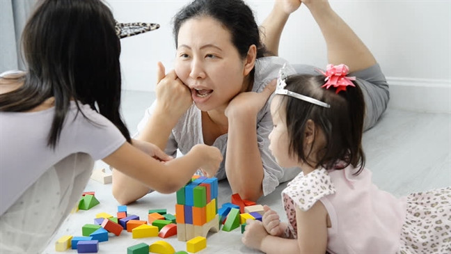 Bình tĩnh làm mẹ, bí quyết để nuôi dạy con thành công Binh tinh lam me, bi quyet de nuoi day con thanh cong