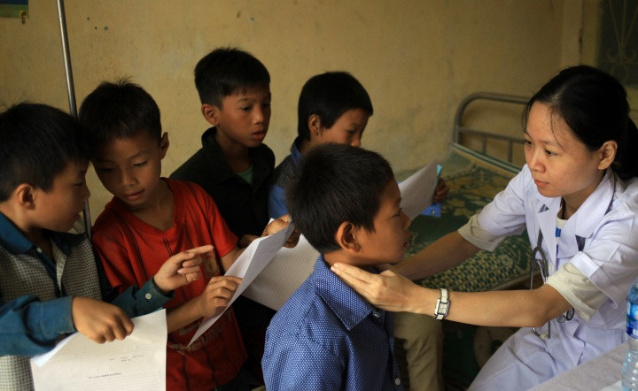 Hầu hết người dân không hiểu chế độ ăn cho con. Họ nghĩ đơn thuần là cứ nấu chín, người lớn ăn được là trẻ ăn được