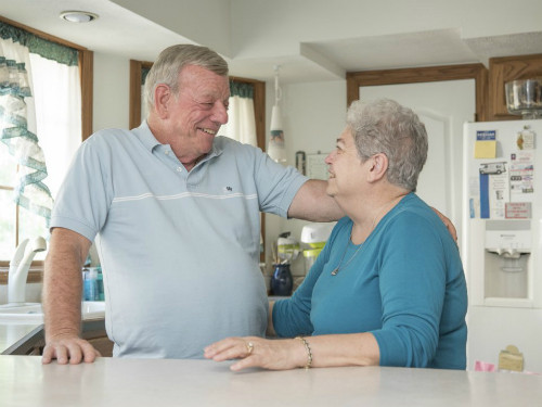 Tình trạng điều trị ung thư vú hai vợ chồng Gremling tiên lượng "rất tốt". Tiên lượng của hai vợ chồng Gremling được cho là rất tốt. Ảnh: Cleveland Clinic.