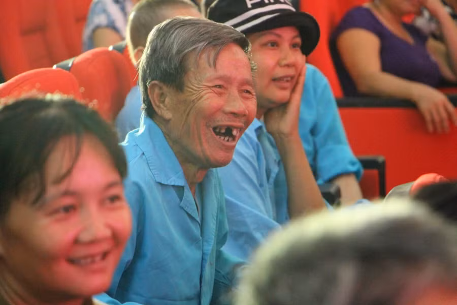 “Chúng tôi mang âm nhạc đến bệnh viện để đổi lấy những nụ cười…”