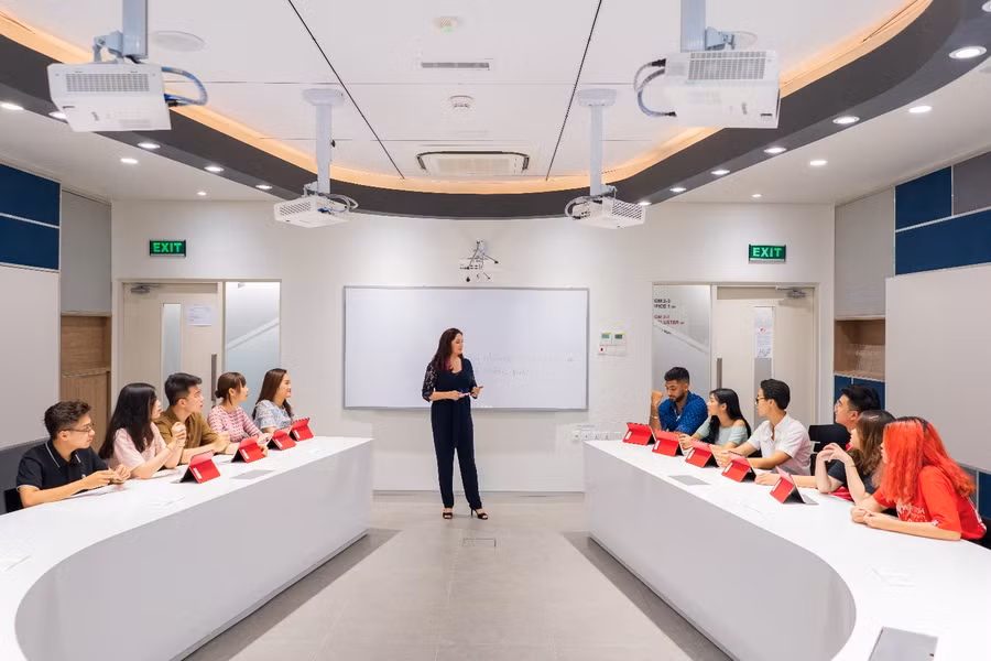 BUV cung cấp môi trường học tập chuẩn quốc tế với campus được đầu tư 25 triệu USD cho giai đoạn 1, tích hợp nhiều công nghệ giáo dục hiện đại