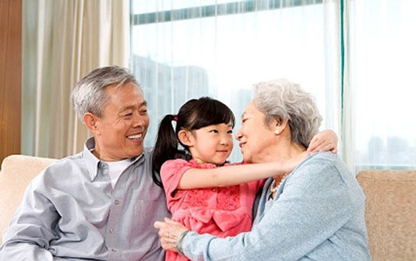 Gửi con cho ông bà và những điều được, mất