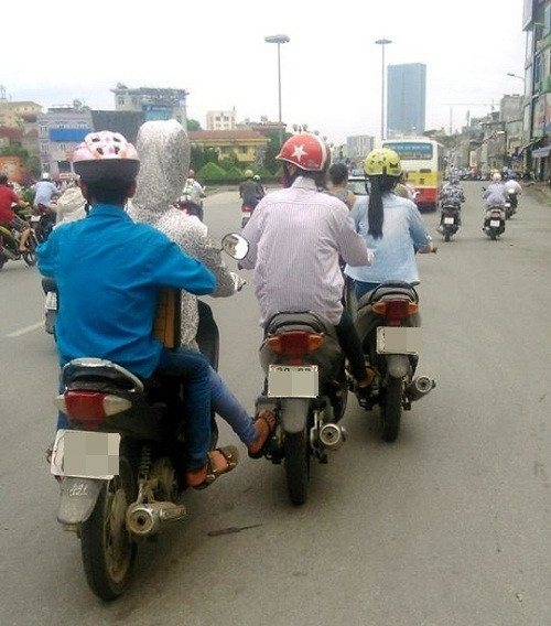 nhung-kieu-lai-xe-kho-do-nhat-viet-nam-2