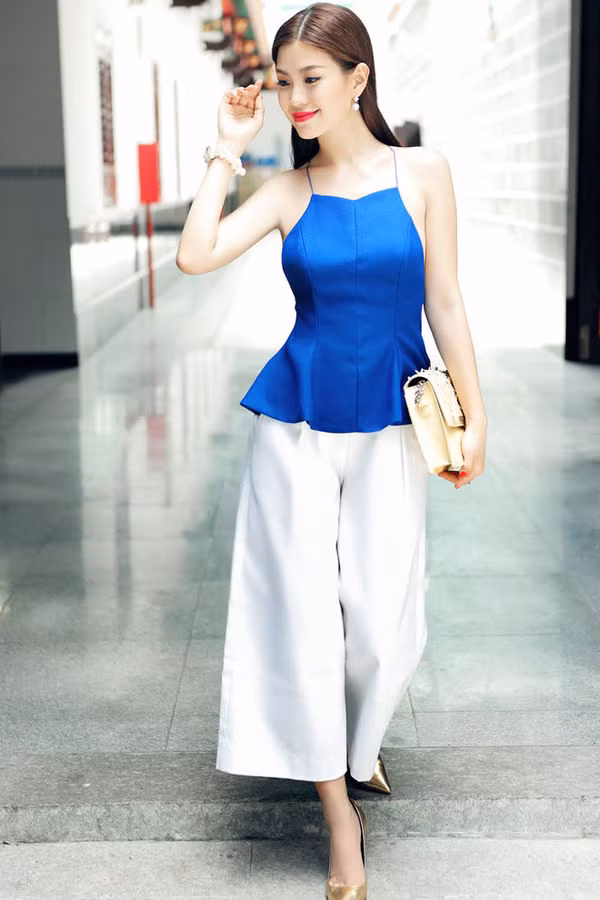 Được biết trước đó, người đẹp từng có vấn đề về sức khỏe, không biết rằng đó có phải là nguyên nhân khiến cô nàng chăm chỉ rèn luyện không?