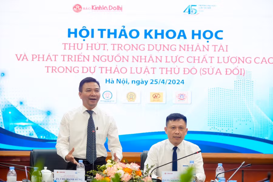 TS. Chu Mạnh Hùng, Chủ tịch Hội đồng Trường Đại học Luật Hà Nội phát biểu kết luận Hội thảo.
