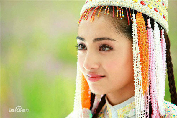 Vẻ đẹp trong sáng của Mạch Địch Nha trong "Tân Hoàn Châu Cách cách". Ảnh:Baidu ve-dep-nghieng-thanh-cua-cac-my-nhan-tan-cuong-10