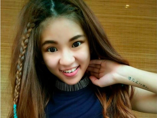 Cô gái bán bánh bất ngờ nổi tiếng trên mạng vì xinh như hot girl hình ảnh 5 Co gai ban banh bat ngo noi tieng tren mang vi xinh nhu hot girl hinh anh 5