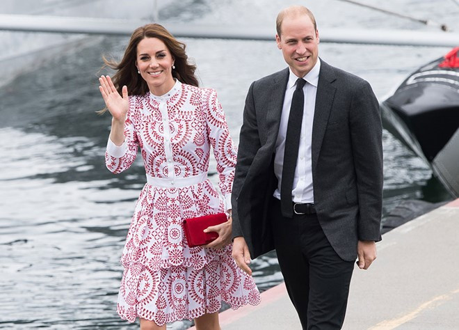 Trang phục của Công nươngKate Middleton luôn được đánh giá cao mỗi lần cô xuất hiện trước công chúng. Ảnh:Hello. Ba moi noi tieng tiet lo bi quyet giup con gai