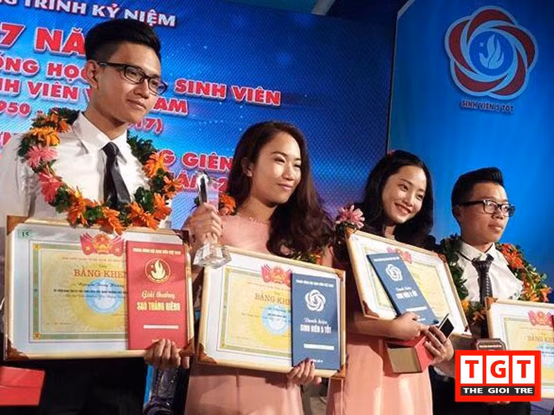 Anh chàng 21 tuổi, siêu điển trai mê hoạt động Đoàn- Hội ảnh 4