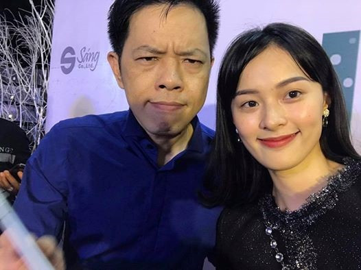 Hạ Vi, Cường Đô La lại hủy kết bạn, xóa ảnh chung ảnh 2 Hạ Vi xuất hiện một mình trong sự kiện gần đây