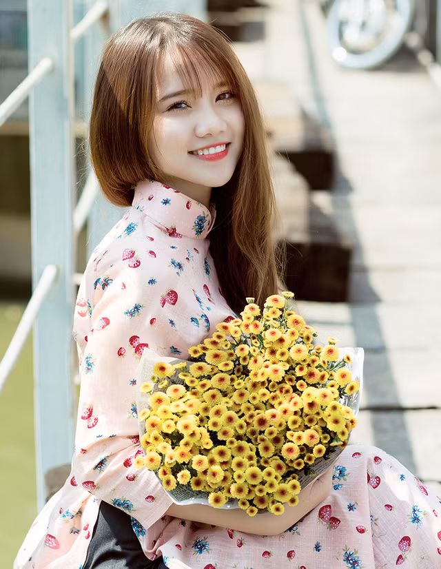  Cô bắt đầu công việc này hơn 2 năm nay. 