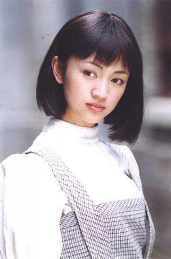 Phận đời thăng trầm của nàng Đát Kỷ ma mị nhất: Đóa hoa không nở hết cỡ của Cbiz, bất ngờ đổi vận thành bà trùm xinh đẹp được chồng bao bọc mỗi ngày 10 La Hải Quỳnh,sao Hoa ngữ,bà trùm Cbiz,La Hải Quỳnh lấy đại gia,Đát Kỷ