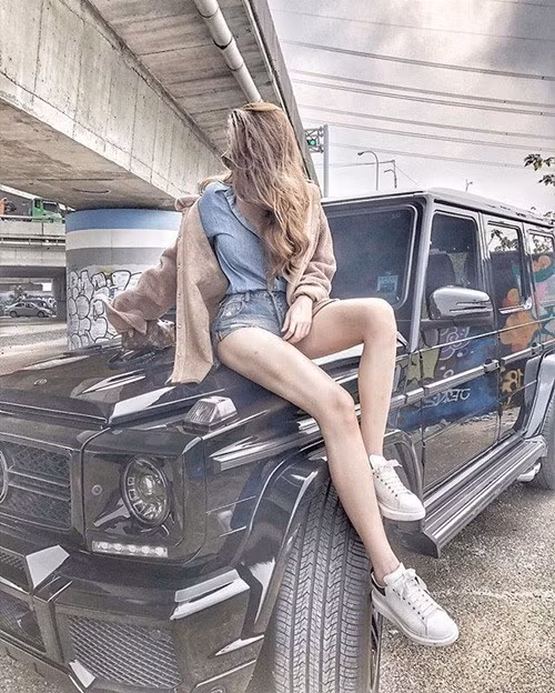 Lái siêu xe chục tỷ đi đổ xăng, gái xinh lập tức chiếm sóng mạng xã hội vì lý do đặc biệt này! ảnh 6