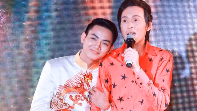 Hoài Lâm được biết đến là người con nuôi duy nhất được Hoài Linh cho sống chung nhà.