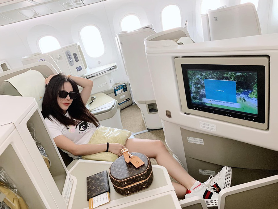 3 bà mẹ đơn thân xinh đẹp ở VTV: Người kinh doanh dùng hàng hiệu như ngôi sao,người tự tay tậu nhà tiền tỷ ảnh 37 3 bà mẹ đơn thân xinh đẹp ở VTV: Người kinh doanh dùng hàng hiệu như ngôi sao,người tự tay tậu nhà tiền tỷ ảnh 37