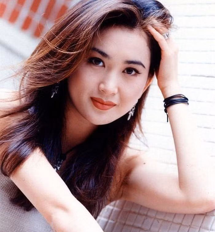 Vẻ đẹp trong veo thời thiếu nữ của Ôn Bích Hà, nàng "Đát Kỷ đẹp nhất màn ảnh" ảnh 6