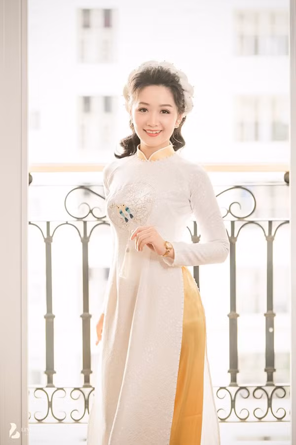 Trọn bộ ảnh cận mặt chú rể điển trai của BTV Thời sự VTV Thu Hà - Ảnh 5.