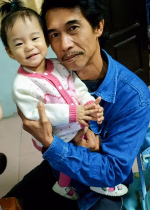 Người vợ xinh đẹp kém 25 tuổi của nghệ sĩ Phú Đôn là ai? - ảnh 9