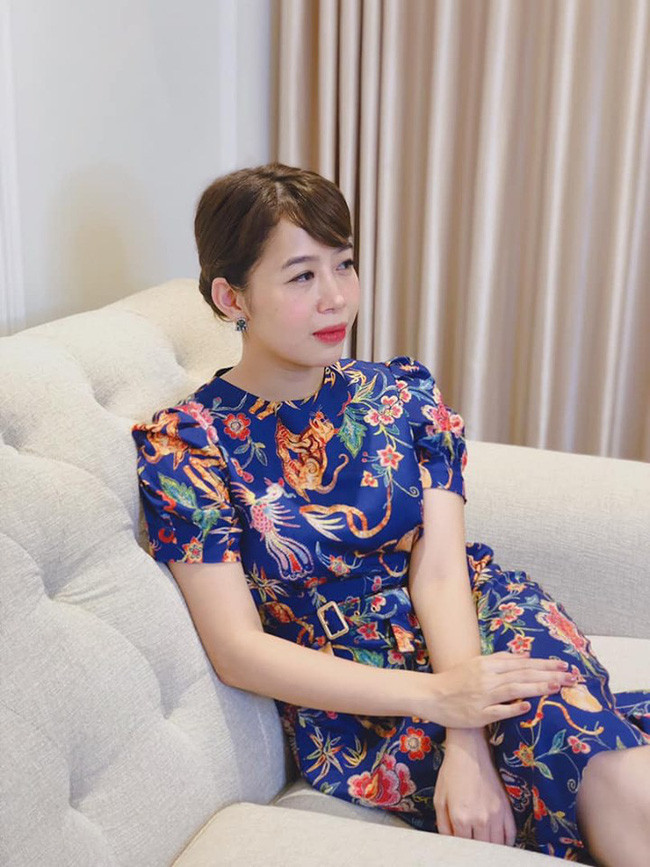 3 bà mẹ đơn thân xinh đẹp ở VTV: Người kinh doanh dùng hàng hiệu như ngôi sao, kẻ tự tay tậu nhà hàng tỉ đồng - Ảnh 8. 3 bà mẹ đơn thân xinh đẹp ở VTV: Người kinh doanh dùng hàng hiệu như ngôi sao, kẻ tự tay tậu nhà hàng tỉ đồng - Ảnh 8.