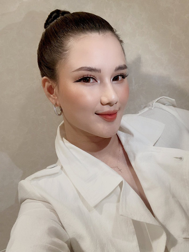 3 bà mẹ đơn thân xinh đẹp ở VTV: Người kinh doanh dùng hàng hiệu như ngôi sao, kẻ tự tay tậu nhà hàng tỉ đồng - Ảnh 3. 3 bà mẹ đơn thân xinh đẹp ở VTV: Người kinh doanh dùng hàng hiệu như ngôi sao, kẻ tự tay tậu nhà hàng tỉ đồng - Ảnh 3.