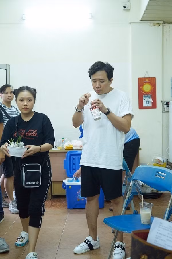 “Cái giá phải trả” của Quyền Linh, Trấn Thành, Hoài Linh vì kiếm cát-xê tiền tỷ ảnh 16 cái giá phải trả của Quyền Linh, Trấn Thành, Hoài Linh vì kiếm cát-xê tiền tỷ