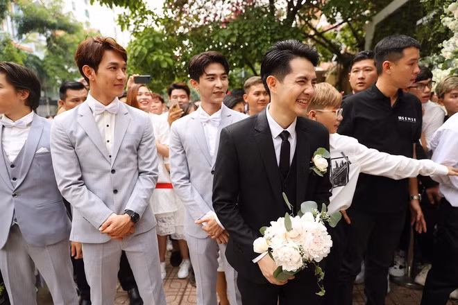 Khoảnh khắc ấn tượng trong đám hỏi Ông Cao Thắng và Đông Nhi - ảnh 5