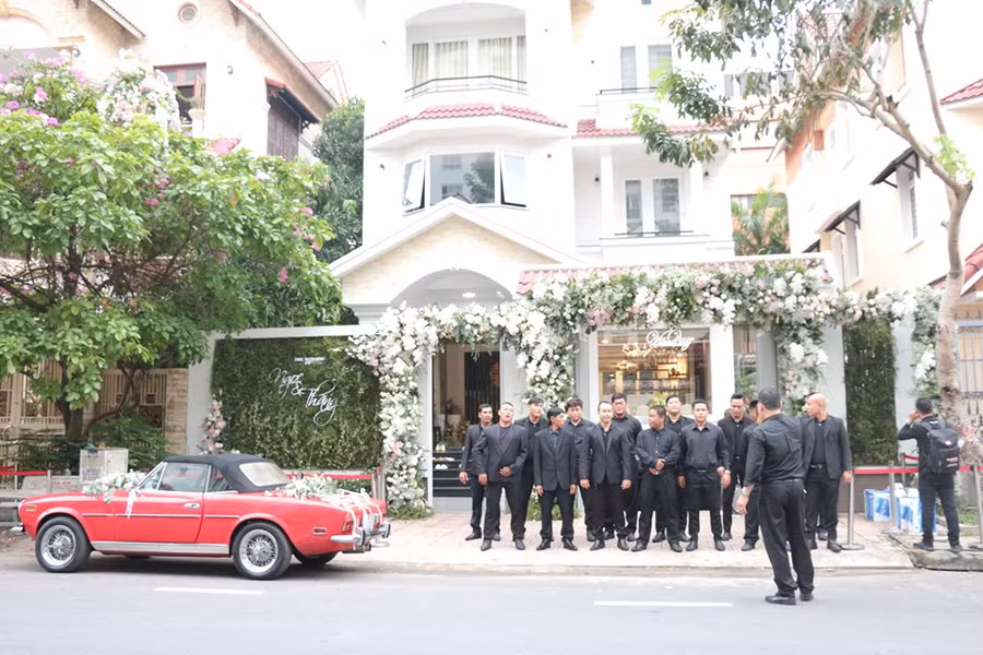 Biệt thự Ông Cao Thắng đón cô dâu Đông Nhi về sống chung bề thế tới cỡ nào?-10