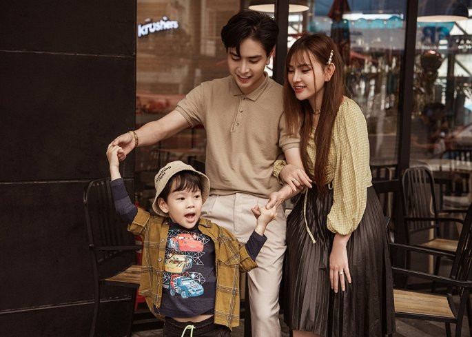 Hau on ao de chong tre danh con, Thu Thuy khoe loat anh hanh phuc cua gia dinh hinh anh 3