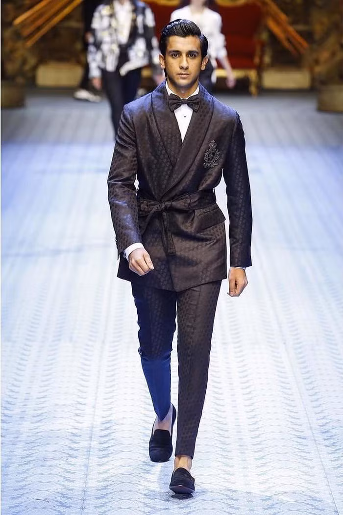 Chân dung tỷ phú 21 tuổi xuất thân trong gia đình hoàng gia ở Ấn Độ ảnh 5