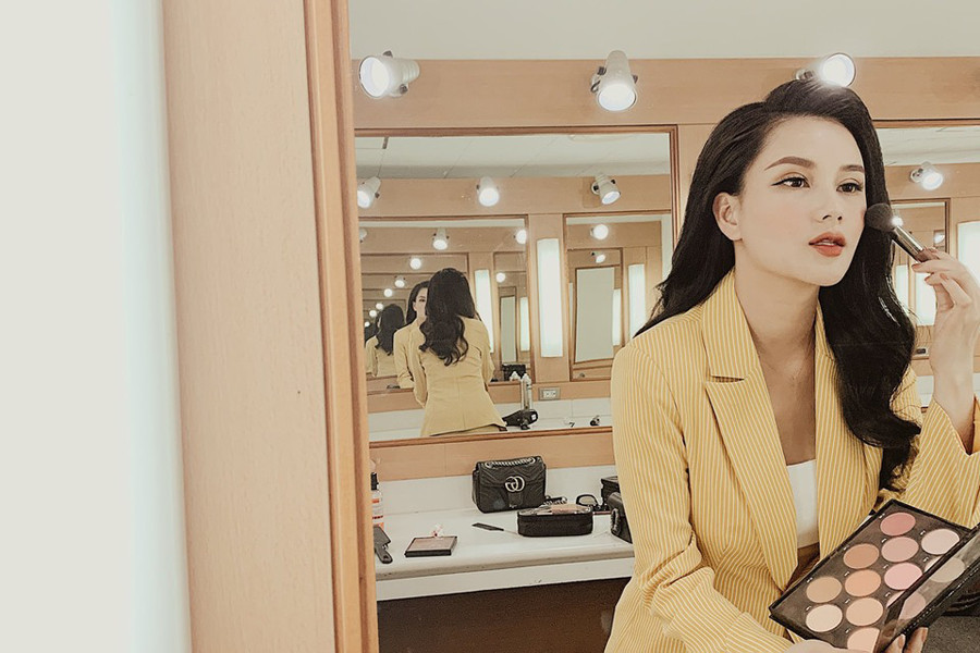 3 bà mẹ đơn thân xinh đẹp ở VTV: Người kinh doanh dùng hàng hiệu như ngôi sao,người tự tay tậu nhà tiền tỷ ảnh 10 3 bà mẹ đơn thân xinh đẹp ở VTV: Người kinh doanh dùng hàng hiệu như ngôi sao,người tự tay tậu nhà tiền tỷ ảnh 10