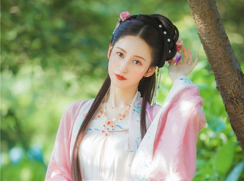 Cuộc đời của mỹ nhân được ca tụng là tài sắc song toàn, hoàn hảo nhất thời cổ đại hình ảnh 2 cuoc doi cua my nhan duoc ca tung la tai sac song toan, hoan hao nhat thoi co dai hinh anh 2