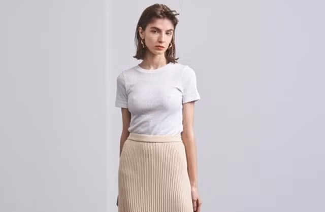  Diện trang phục len.