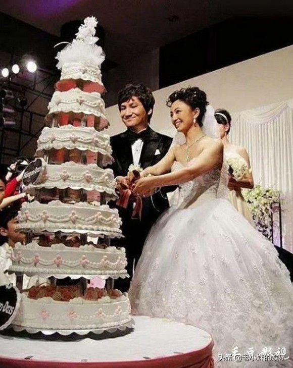 Phận đời thăng trầm của nàng Đát Kỷ ma mị nhất: Đóa hoa không nở hết cỡ của Cbiz, bất ngờ đổi vận thành bà trùm xinh đẹp được chồng bao bọc mỗi ngày 8 La Hải Quỳnh,sao Hoa ngữ,bà trùm Cbiz,La Hải Quỳnh lấy đại gia,Đát Kỷ