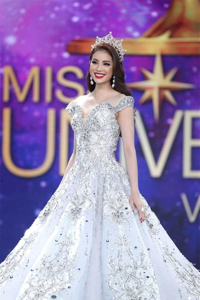 4 Hoa hậu Việt có xuất thân nghèo khó và sự nỗ lực khiến người người nể phục ảnh 2 4 Hoa hậu Việt có xuất thân nghèo khó và sự nỗ lực khiến người người nể phục - 2