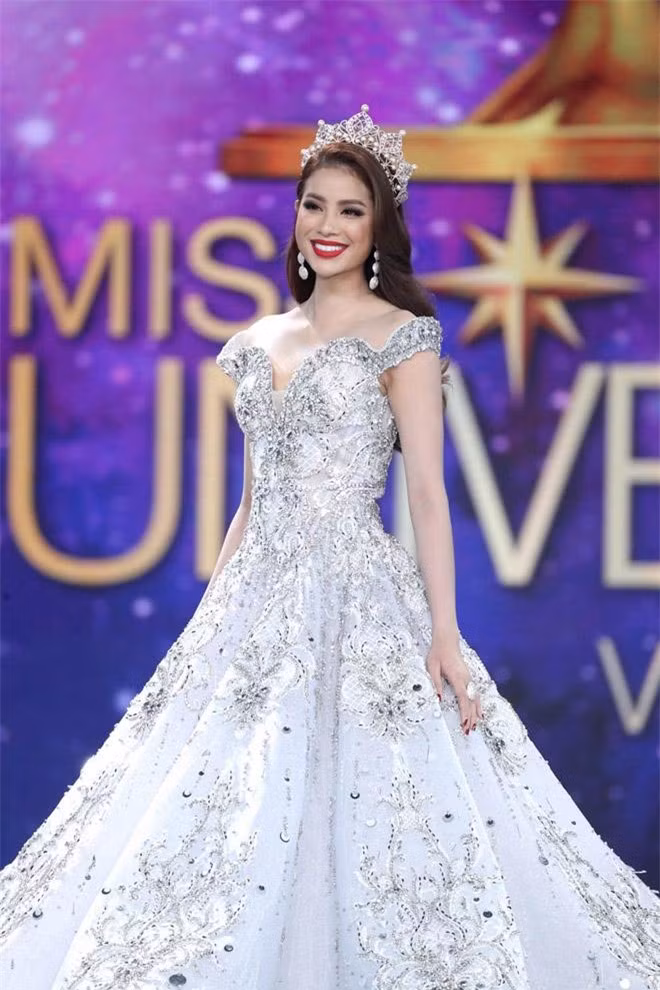 4 Hoa hậu Việt có xuất thân nghèo khó và sự nỗ lực khiến người người nể phục - 2