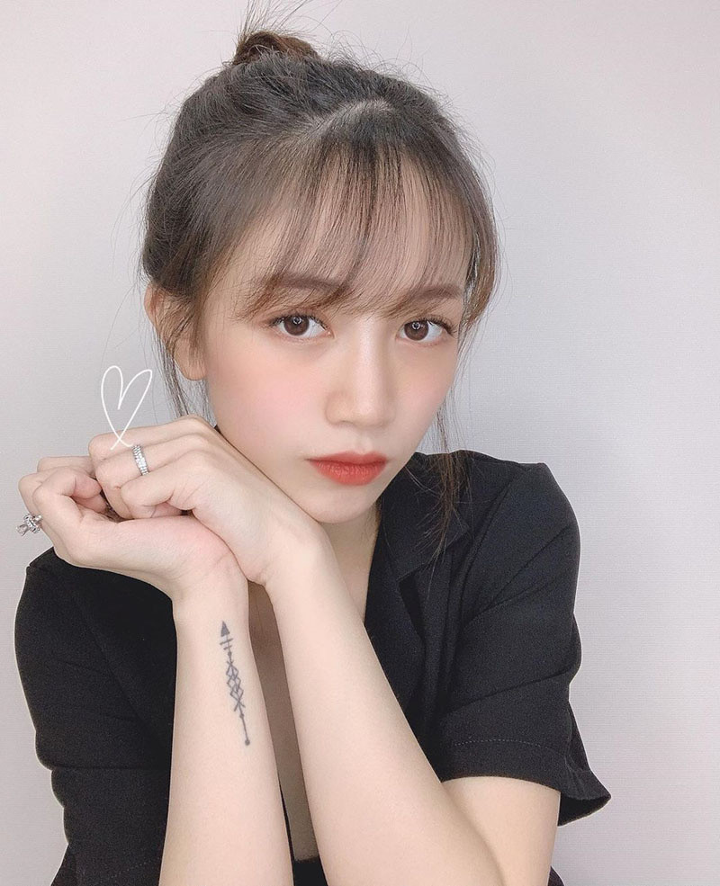 Ái nữ đại gia Minh Nhựa khoe ảnh bầu bí, nhưng nhan sắc của cô mới đáng nói ảnh 4 Ái nữ đại gia Minh Nhựa khoe ảnh bầu bí, nhưng nhan sắc của cô mới đáng nói ảnh 4