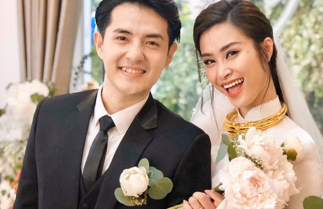 Lễ rước dâu trong đám cưới thế kỷ Vbiz của Đông Nhi - Ông Cao Thắng.